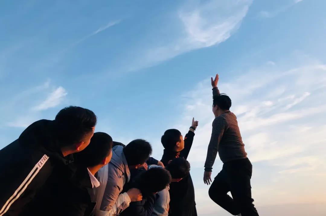 量圈儿NO.40丨生长路上不丢童真，，，，，，斗争路上坚持认真